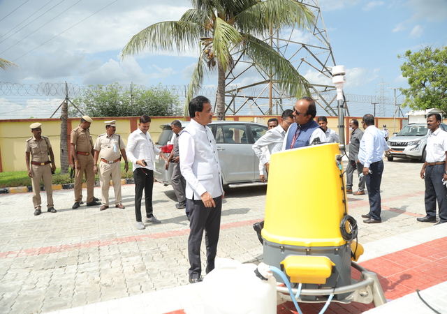 Shri.Bhagwanth Khuba, Hon'ble Minister of State for Chemicals & Fertilizers and New & Renewable Energy visited NIWE on 22.08.2022